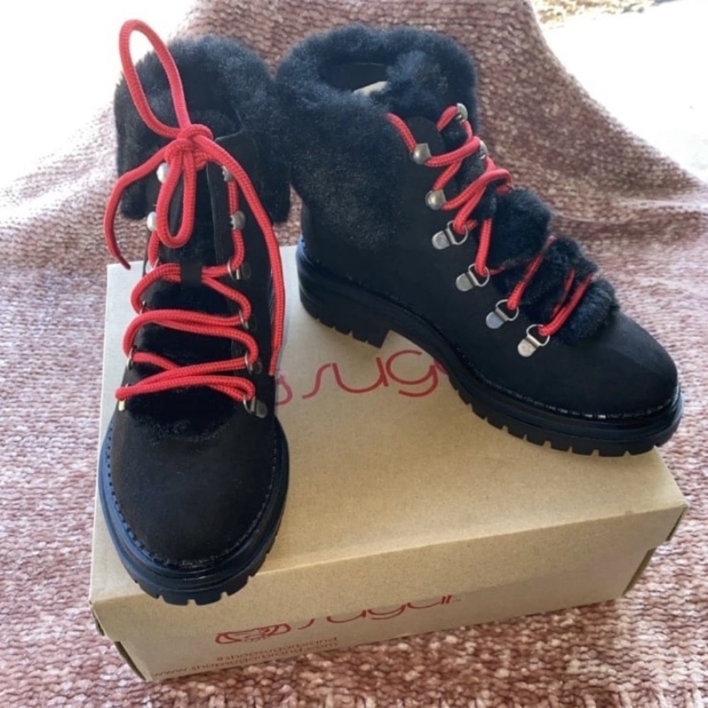 Sugar Women's 6.5 Black Micro Boots